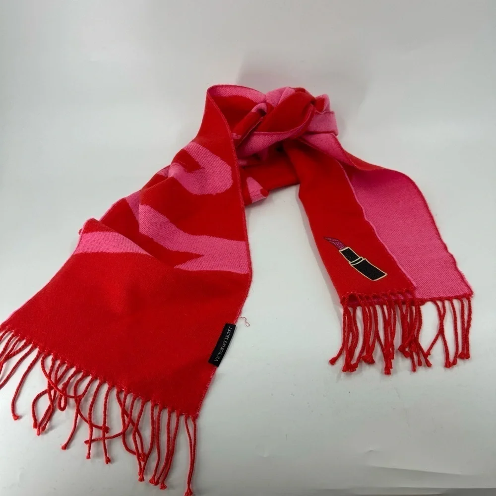 Victoria Secret fun Spell out‎ Scarf with Fringe